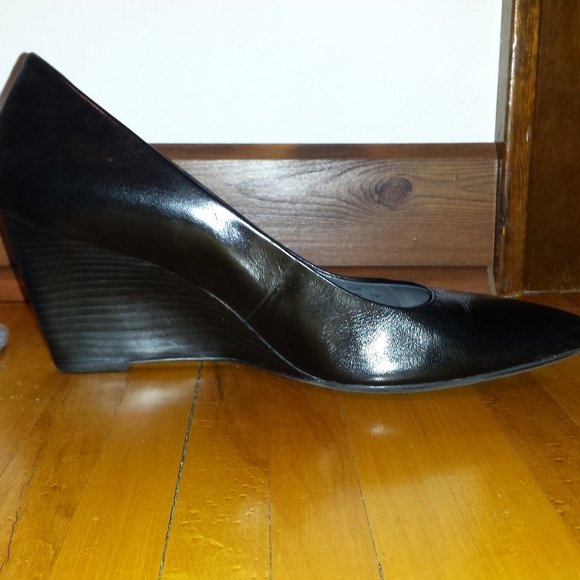 Calvin Klein Nadya Wedge Pump - Picture 5 of 11